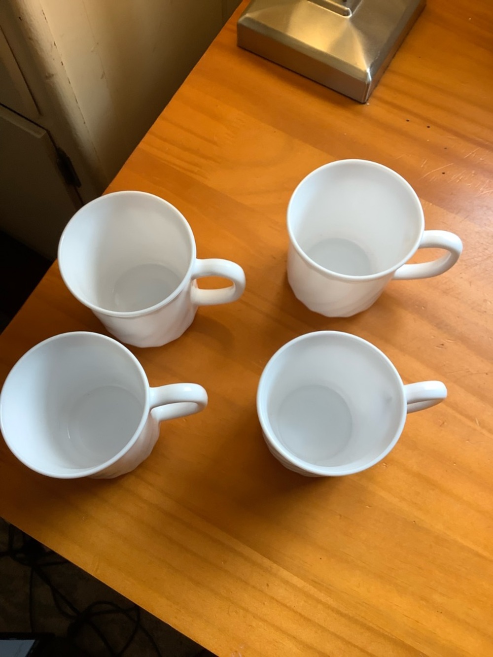 Arcopal France | Set of 4 White Glass Swirl Mug - Picture 6 of 6